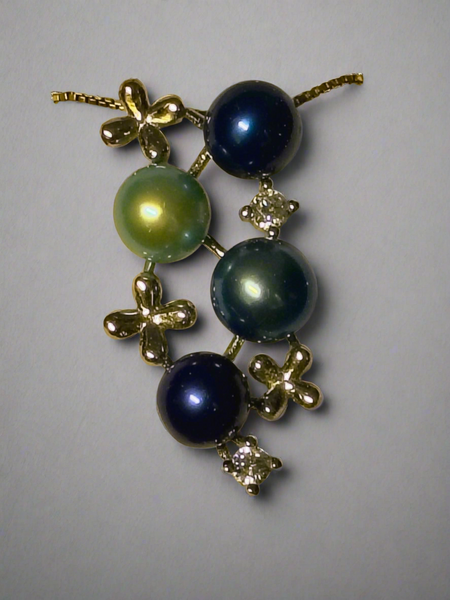 Pre mounted 4 pearl mount