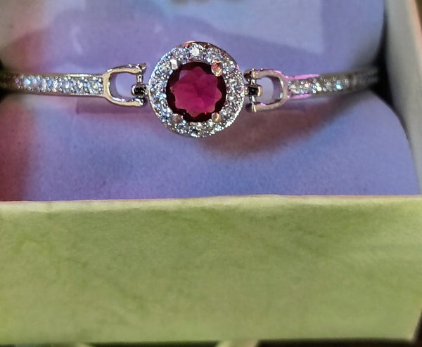 EXAMPLES of SS GEMSTONE SETTINGS: